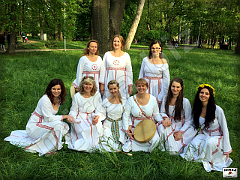 Slavic priestesses