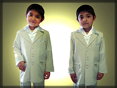 Children's suit with zips