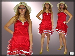 Girl's extravagant dresses Girl's extravagant dresses